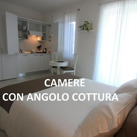 Rooms Il Punto Peschiera del Garda Luaran gambar