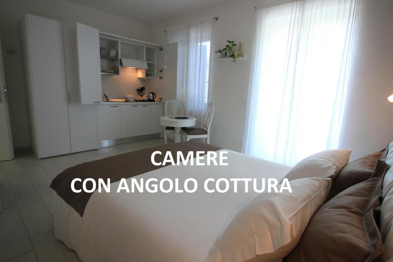Rooms Il Punto Peschiera del Garda Luaran gambar