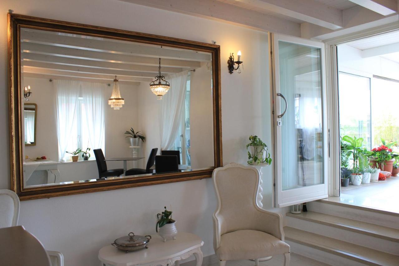 Rooms Il Punto Peschiera del Garda Luaran gambar